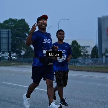 Runner Photo 7480102