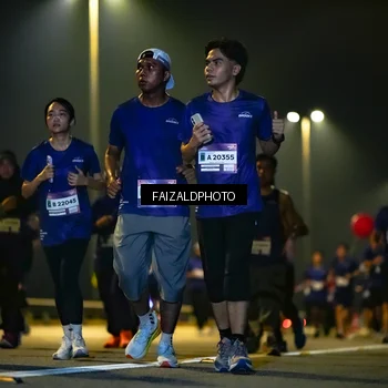 Runner Photo 7480105