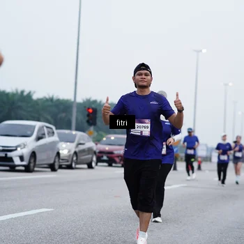 Runner Photo 7480110