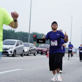 Runner Photo 7480115