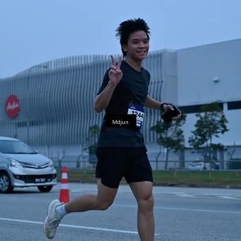 Runner Photo 7480154