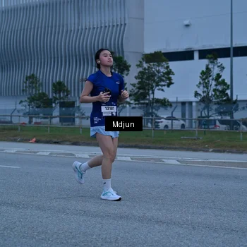 Runner Photo 7480172