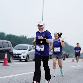 Runner Photo 7480224