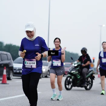 Runner Photo 7480246