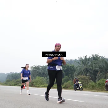 Runner Photo 7480258