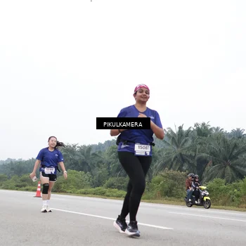 Runner Photo 7480285