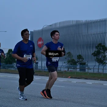 Runner Photo 7480331