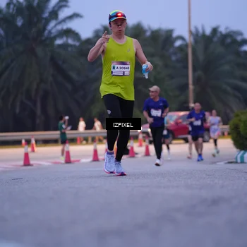 Runner Photo 7480419