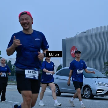 Runner Photo 7480493