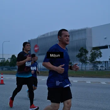Runner Photo 7480520