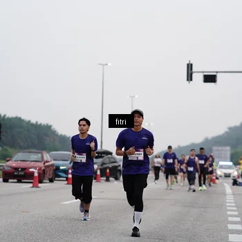 Runner Photo 7480610