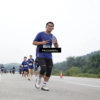 Runner Photo 7480628