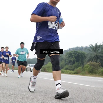 Runner Photo 7480653