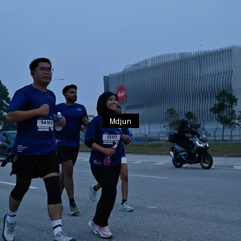 Runner Photo 7480697