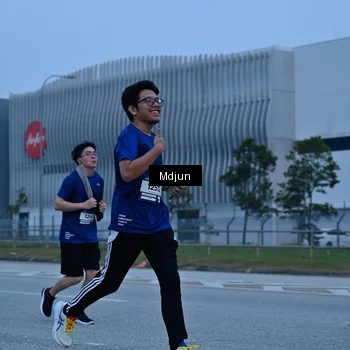 Runner Photo 7480737