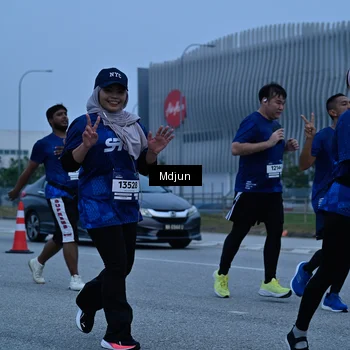 Runner Photo 7480791