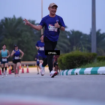 Runner Photo 7480918
