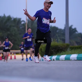 Runner Photo 7480999