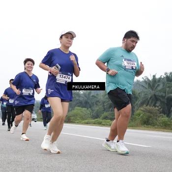 Runner Photo 7481011