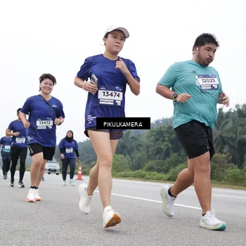 Runner Photo 7481038