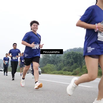 Runner Photo 7481066