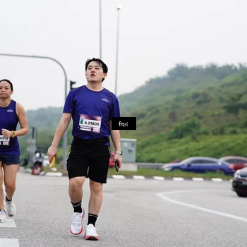 Runner Photo 7481073