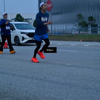 Runner Photo 7481090