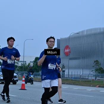 Runner Photo 7481108
