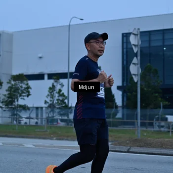 Runner Photo 7481109