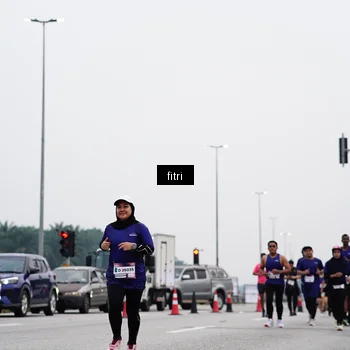 Runner Photo 7481140