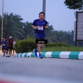Runner Photo 7481147