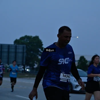 Runner Photo 7481172