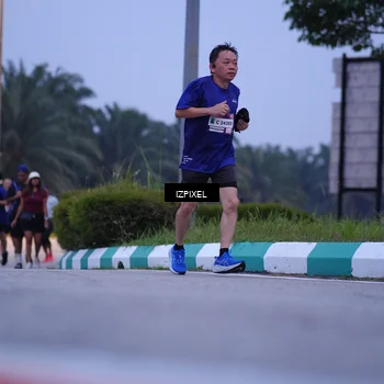 Runner Photo 7481215