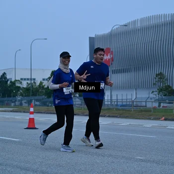Runner Photo 7481243