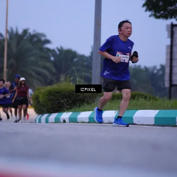 Runner Photo 7481277