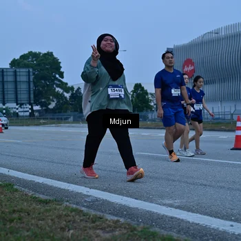 Runner Photo 7481307