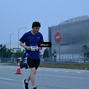 Runner Photo 7481310