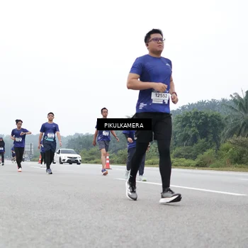 Runner Photo 7481311