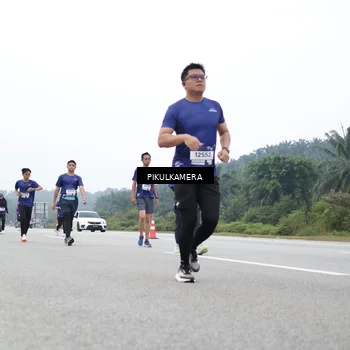 Runner Photo 7481321