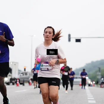 Runner Photo 7481332