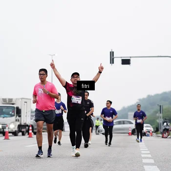 Runner Photo 7481335