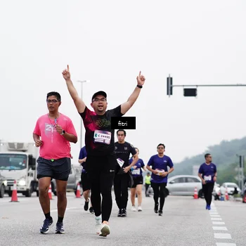 Runner Photo 7481350