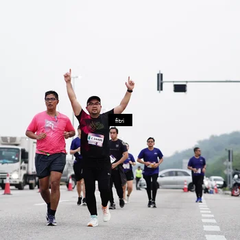 Runner Photo 7481353