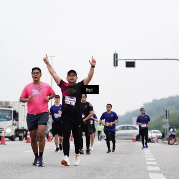 Runner Photo 7481354