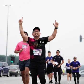 Runner Photo 7481378