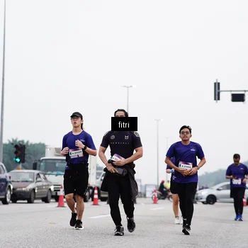 Runner Photo 7481398