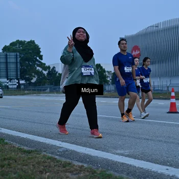 Runner Photo 7481403