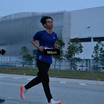 Runner Photo 7481451