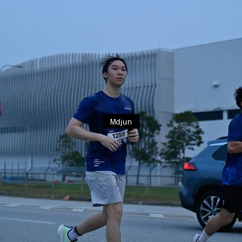 Runner Photo 7481467