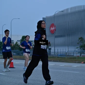 Runner Photo 7481657